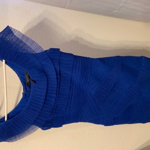BCBGMaxAzria Dresses & Skirts - Dress
